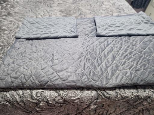 Buy & Sell Thorpe Hesley Rotherham - Photos for King size thick grey quilt cover & cases