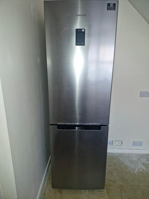 Buy & Sell - Photos for Samsung 'Frost Free' Fridge Freezer