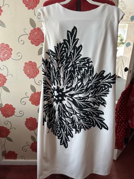 Buy & Sell Tividale Sandwell - Photos for Roman body con dress 18,