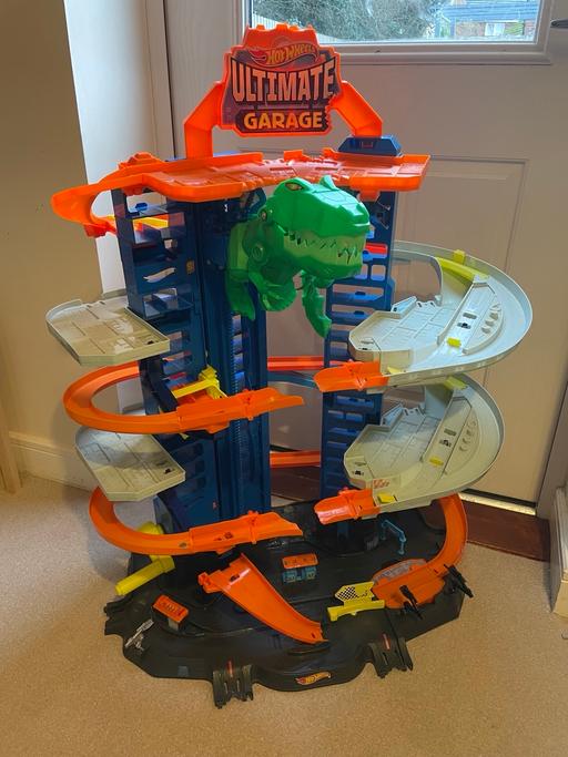 Buy & Sell Codsall South Staffordshire - Photos for Hotwheels ultimate garage