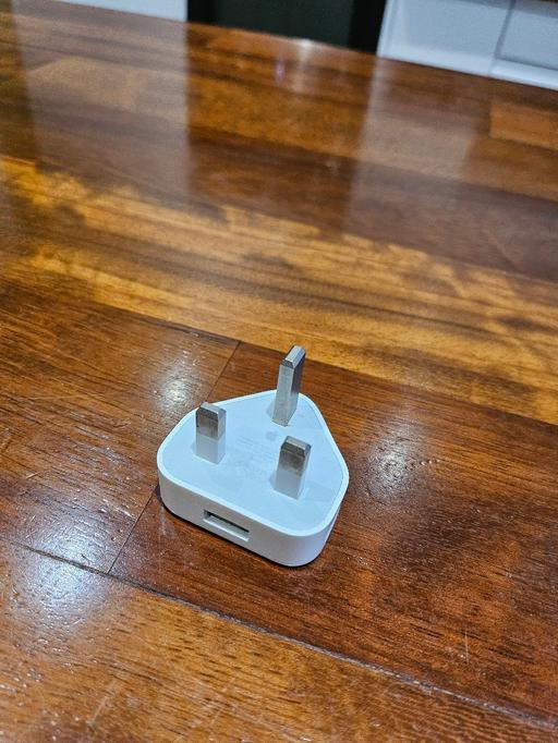 Buy & Sell Bradmore Wolverhampton - Photos for Genuine Apple charging plug