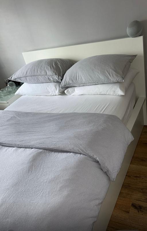 Buy & Sell Belsize Park North West London - Photos for Double Malm Ottoman Bed