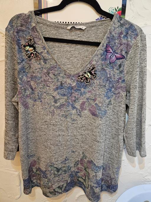 Buy & Sell Moorgreen Industrial Park Broxtowe - Photos for Grey floral print top