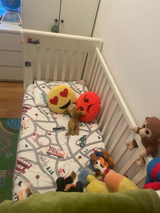 Buy & Sell Balham South West London - Photos for Cot bed