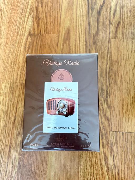 Buy & Sell Barking Barking and Dagenham - Photos for Vintage radio for men EDP