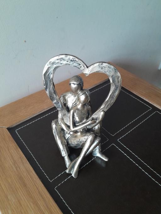 Buy & Sell Rayners Lane North West London - Photos for Antique Bronze Effect Couple Heart Ornament
