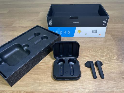 Buy & Sell Higham-on-the-Hill Hinckley and Bosworth - Photos for Urbanista wireless bluetooth in-ear earbuds