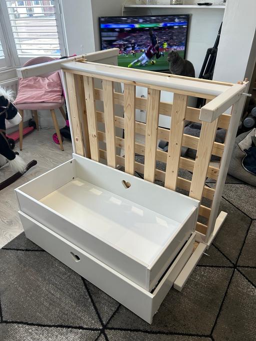 Buy & Sell Enfield Town Centre Enfield - Photos for Home MIA single bed with 2 drawers WHITE