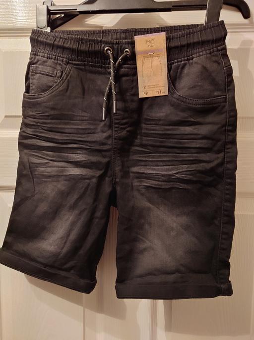 Buy & Sell Woodthorpe Charnwood - Photos for Boys black shorts size 10-11 years