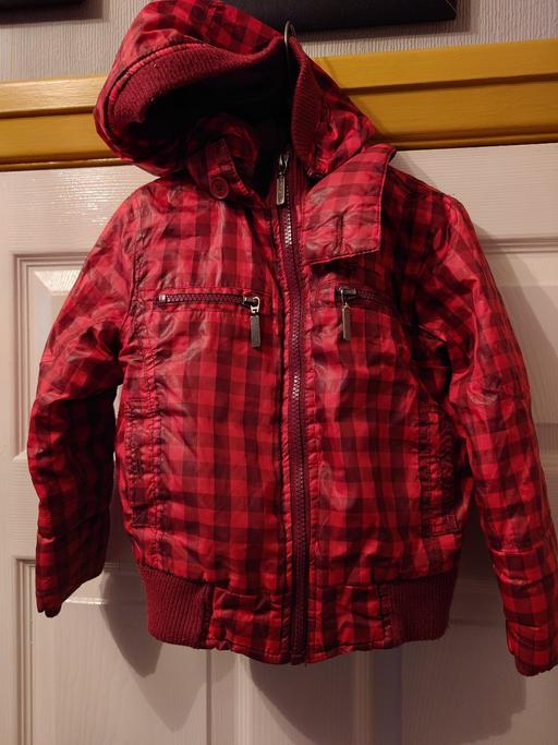 Buy & Sell Woodthorpe Charnwood - Photos for Boys red checked Ben Sherman jacket size 2-3Y