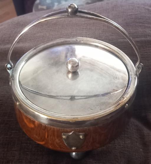 Buy & Sell Thatto Heath Saint Helens - Photos for Victorian silver plated oak butter dish