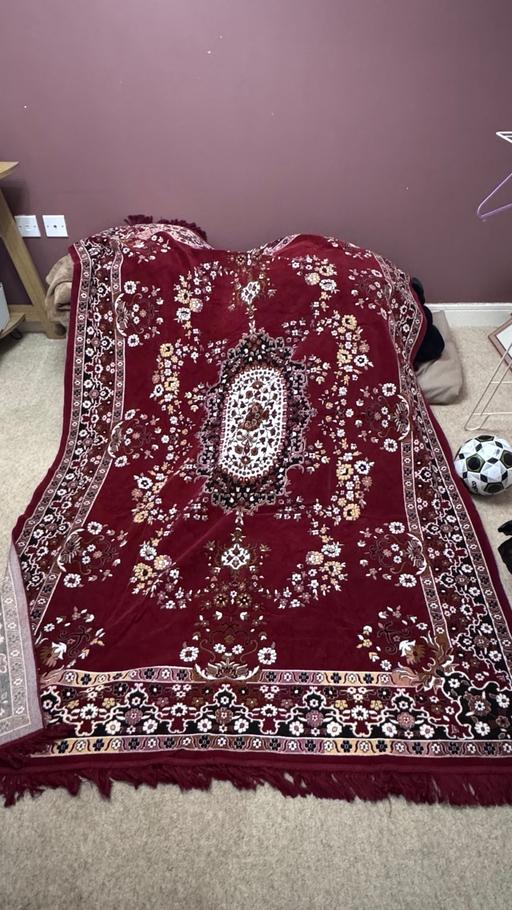 Buy & Sell Marks Gate East London - Photos for Red carpet