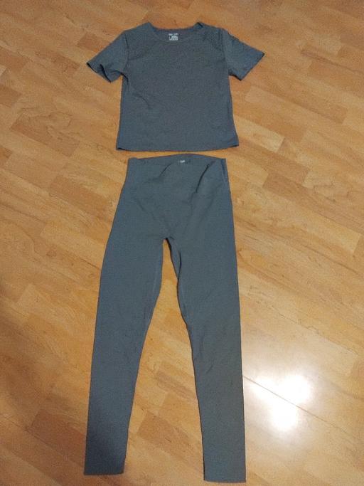 Buy & Sell Stow Heath Wolverhampton - Photos for Outfit M/L.