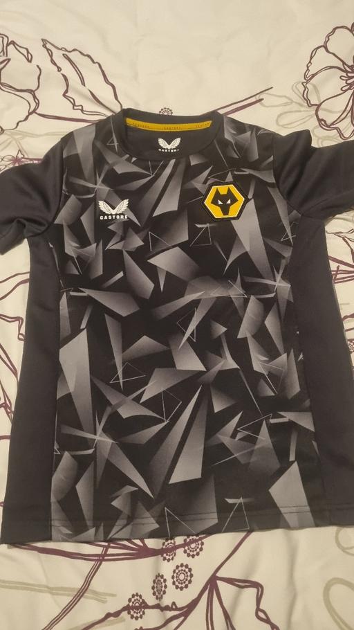 Buy & Sell Halesowen Dudley - Photos for wolves football top