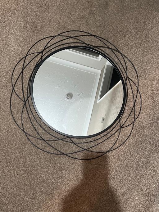 Buy & Sell Conisbrough Doncaster - Photos for Black wired circle mirror