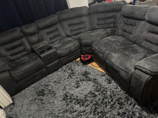 Buy & Sell Mill Hill East Station Barnet - Photos for Electric recliner Corner sofa with Console
