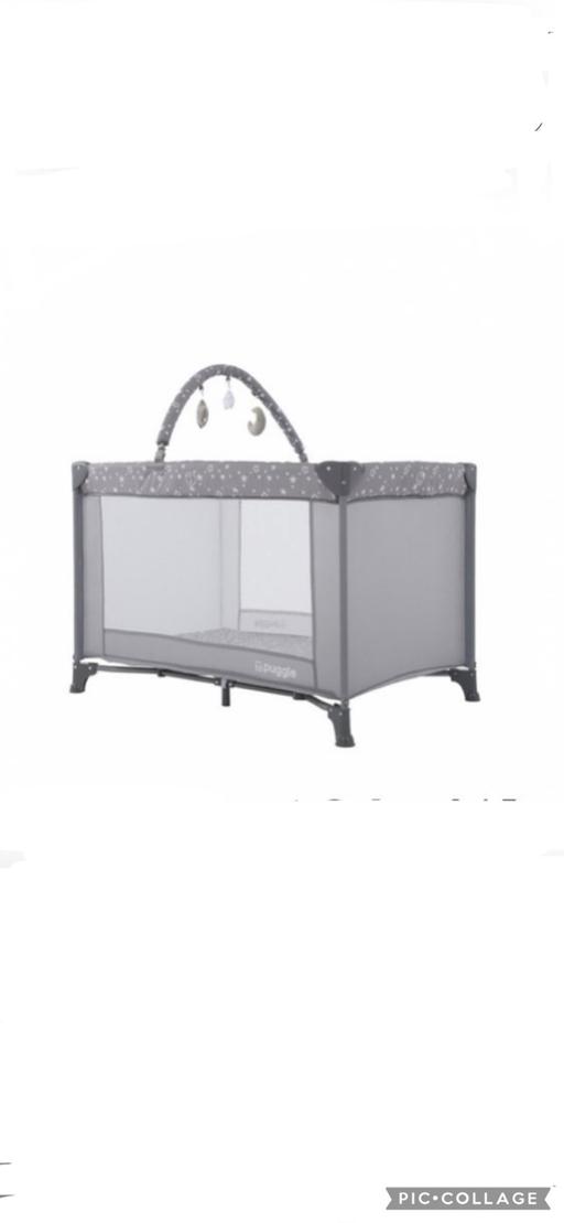 Buy & Sell Walton Liverpool - Photos for Carry cot and highchair