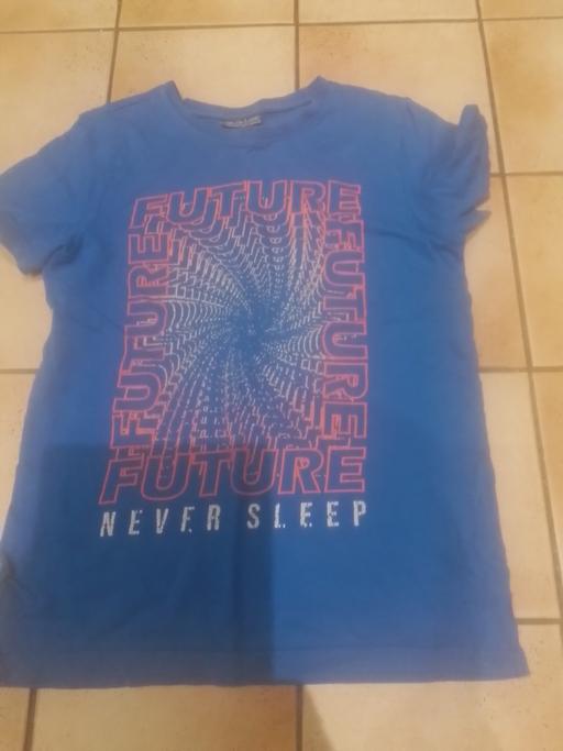 Buy & Sell Streetly Walsall - Photos for BOYS DESTINATION TEE SHIRT