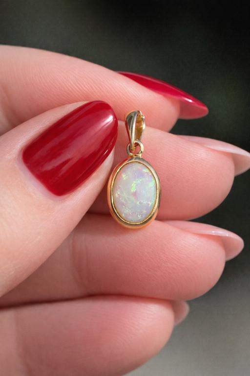 Buy & Sell Harrow on the Hill North West London - Photos for Fine 9ct Gold Natural Opal Vintage Pendant