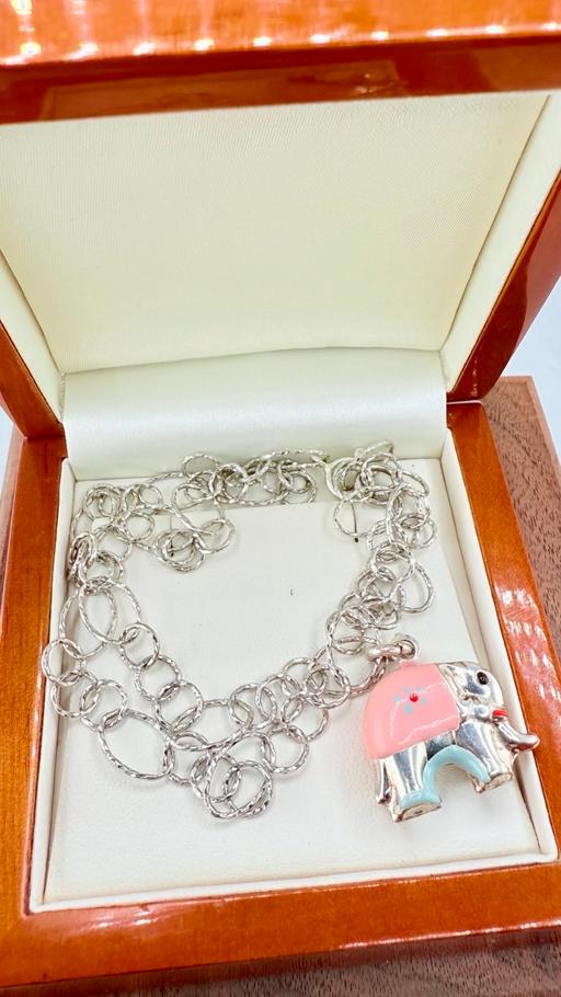 Buy & Sell Harrow on the Hill North West London - Photos for Pretty 925 Silver Enamel Elephant Bracelet