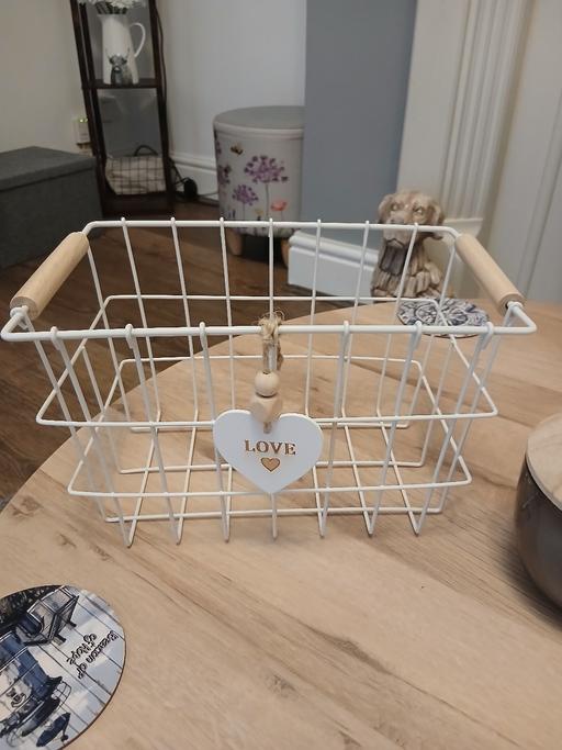 Buy & Sell Bradley Fold Trading Estate Bury - Photos for Basket Like New