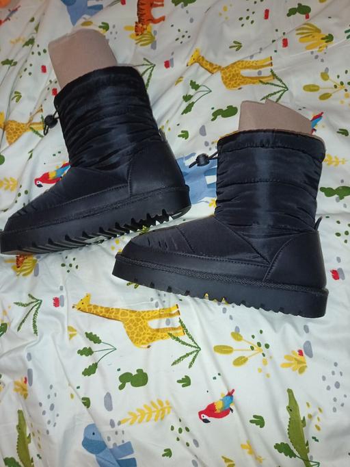 Buy & Sell Nunhead South East London - Photos for brand new girls snow boots size 5 black