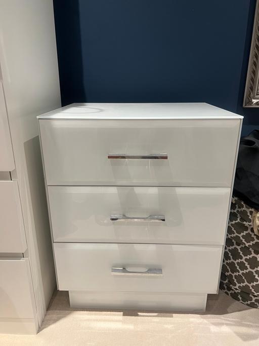 Buy & Sell South Quay East London - Photos for Next Sloane glass side table