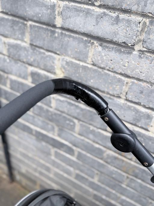 Buy & Sell Ravenscourt Park Station Hammersmith and Fulham - Photos for Black Baby Stroller Double Hauck