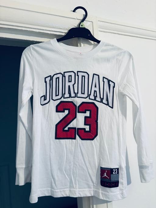 Buy & Sell Ponders End North London - Photos for Nike Jordon White Top 8-10 years £5