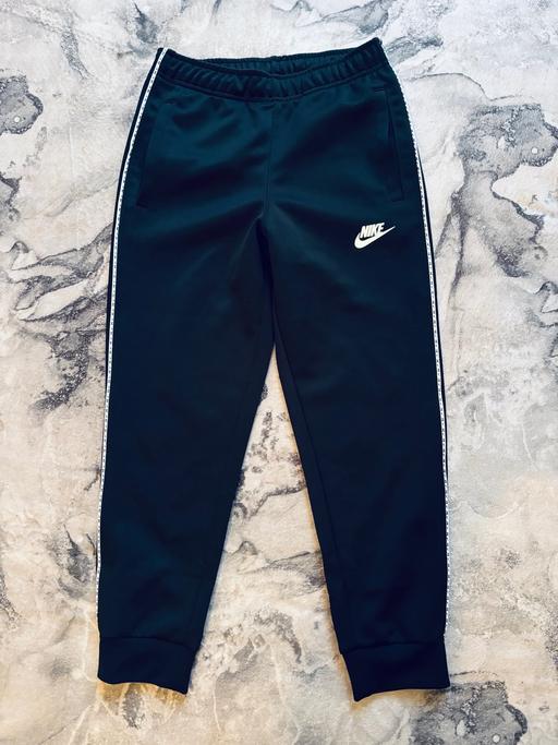 Buy & Sell Ponders End North London - Photos for Nike Black Tracksuit Bottoms Junior Medium £5