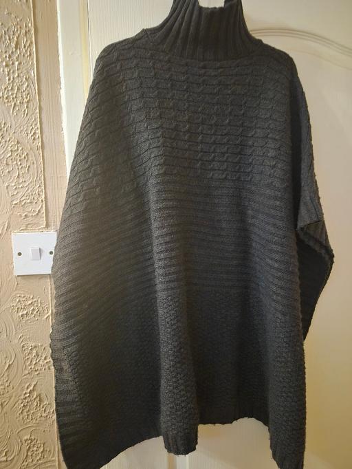 Buy & Sell Bentley Walsall - Photos for ladies knitted poncho by H & M