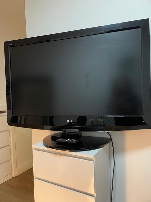 Buy & Sell North Kensington West London - Photos for TV - black LG -42 inch 
