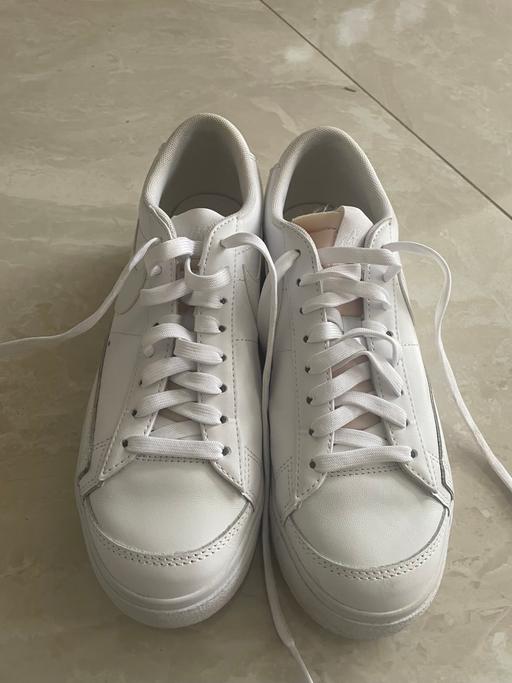 Buy & Sell Southend-on-Sea Southend-on-Sea - Photos for Nike Trainers