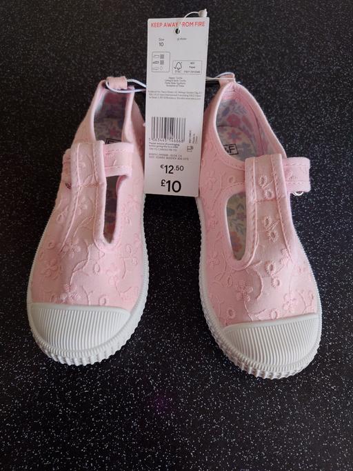 Buy & Sell Woodthorpe Charnwood - Photos for Girls pink shoes size 10