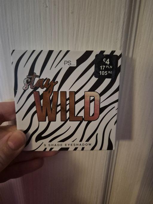 Buy & Sell Crumpsall Manchester - Photos for new Eyeshadow Palette & Lipstick Set