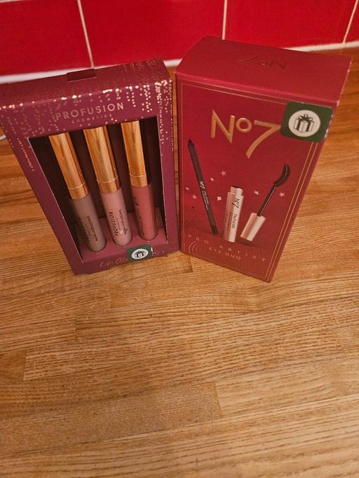 Buy & Sell Whiston Knowsley - Photos for makeup