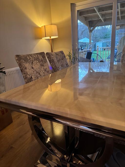 Buy & Sell Chislehurst Bromley - Photos for Arianna Marble Dining Table Cream / 6 Chairs