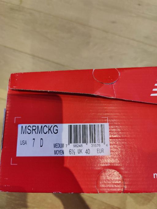 Buy & Sell Brentford Hounslow - Photos for New balance shoes