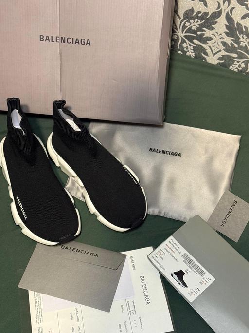 Buy & Sell Wapping East London - Photos for Balenciaga trainers women’s size 4