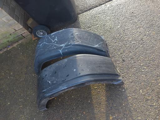 Vehicles Northfields Industrial Estate South Kesteven - Photos for mudguards