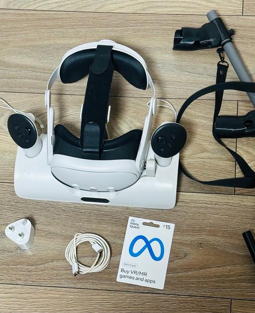 Buy & Sell Lye Dudley - Photos for Meta Quest 3 - 512GB Bundle - Like New