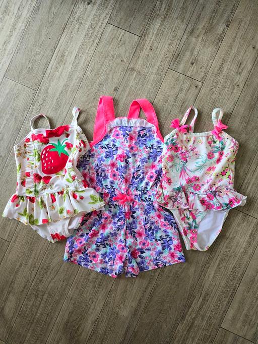 Buy & Sell Oldbury Sandwell - Photos for 3 items 18-24 months girls