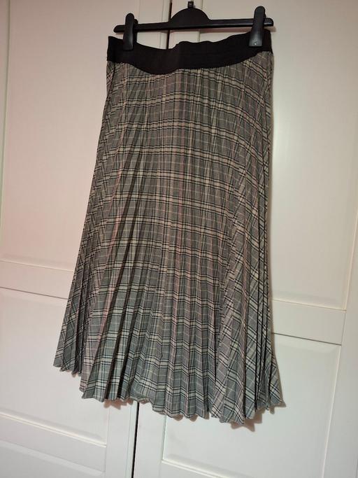 Buy & Sell St Johns South East London - Photos for Skirt
