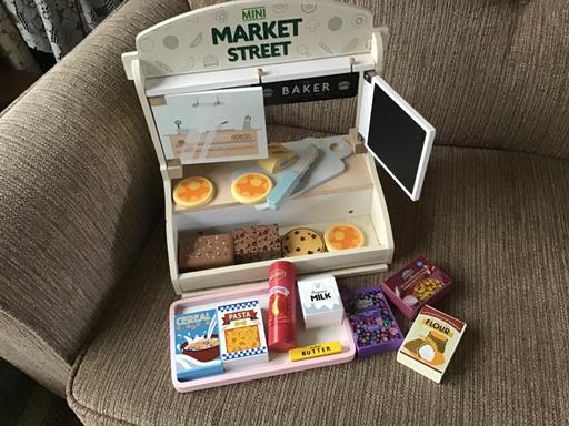 Buy & Sell Essington Wolverhampton - Photos for Wooden shop and play food