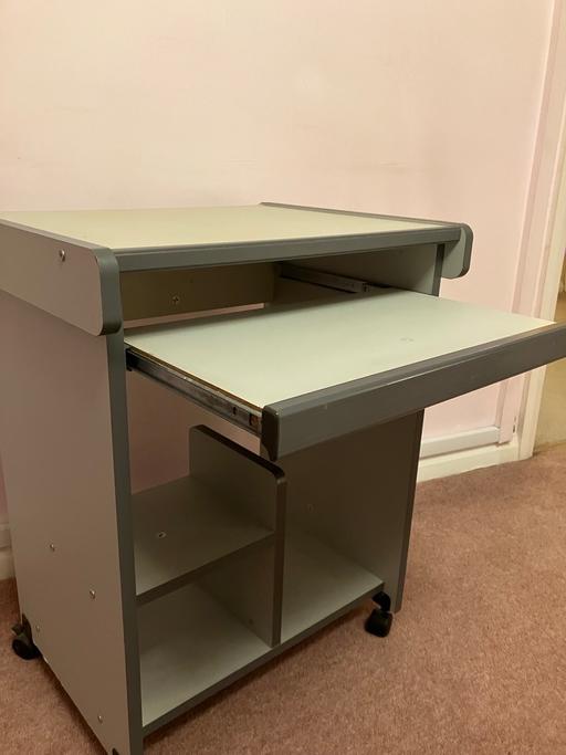 Buy & Sell Thornhill Cardiff - Photos for Computer Desk