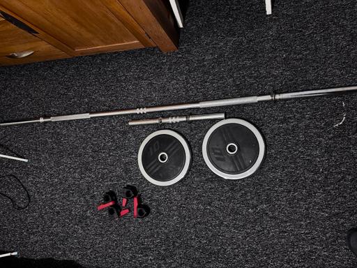 Buy & Sell Kingsford Colchester - Photos for Adidas weights set