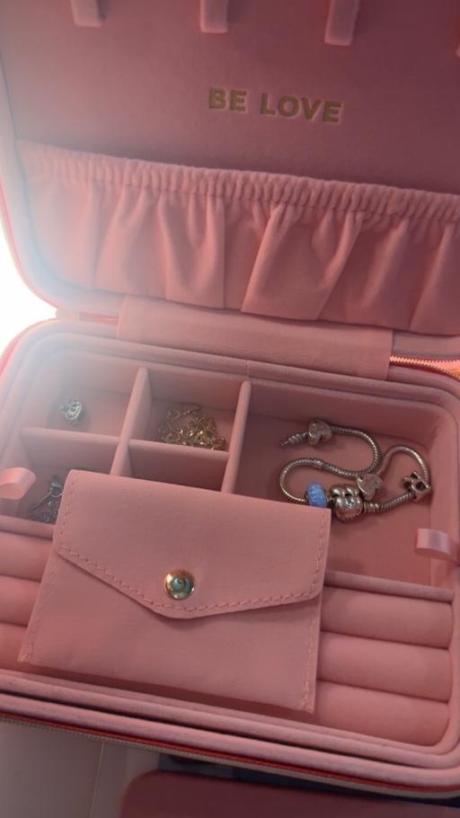 Buy & Sell Orion Business Park North Tyneside - Photos for Pandora jewellery box and jewlerry