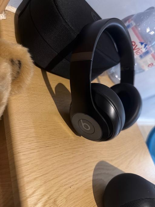 Buy & Sell Crookham Common West Berkshire - Photos for Beats Pro studio black noise cancelling