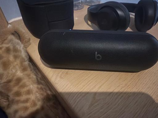 Buy & Sell Crookham Common West Berkshire - Photos for Beats pill black