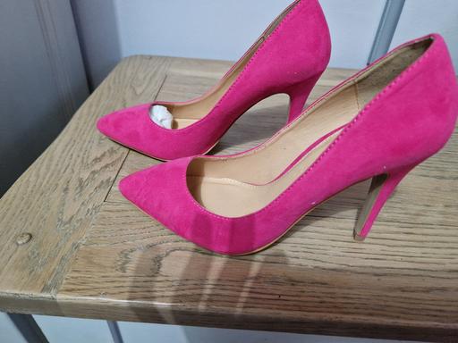 Buy & Sell Hackenthorpe Sheffield - Photos for Hot pink high heel shoes - size 5